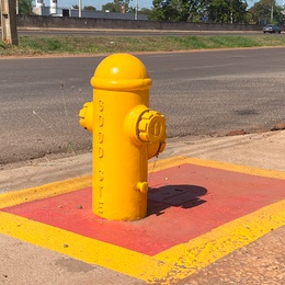 Hidrante instalado na Rua Brigadeiro Faria Lima